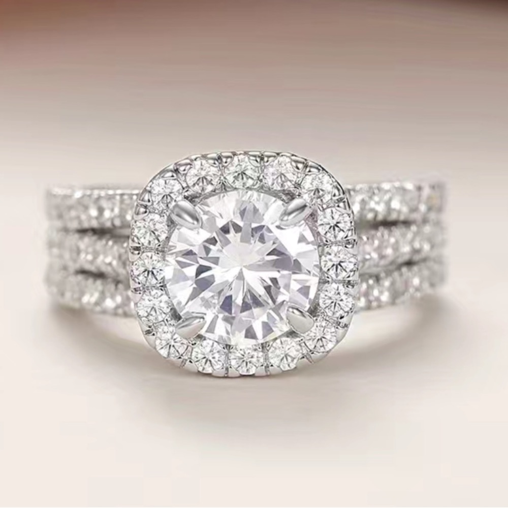 NEW Travel Ring